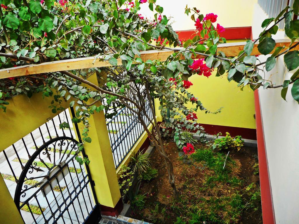 Hostal Geminis San Juan Bautista Kültér fotó