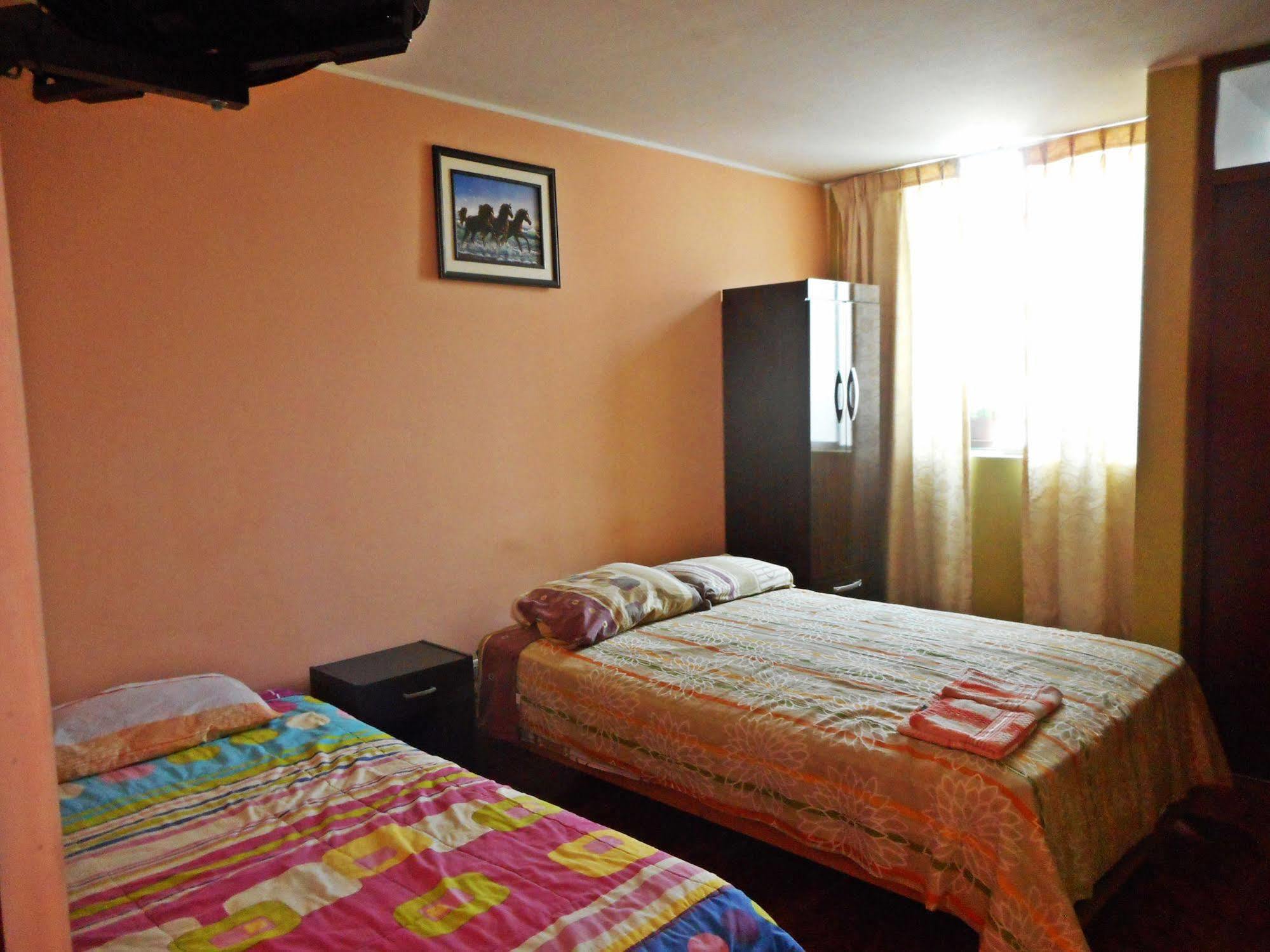 Hostal Geminis San Juan Bautista Kültér fotó