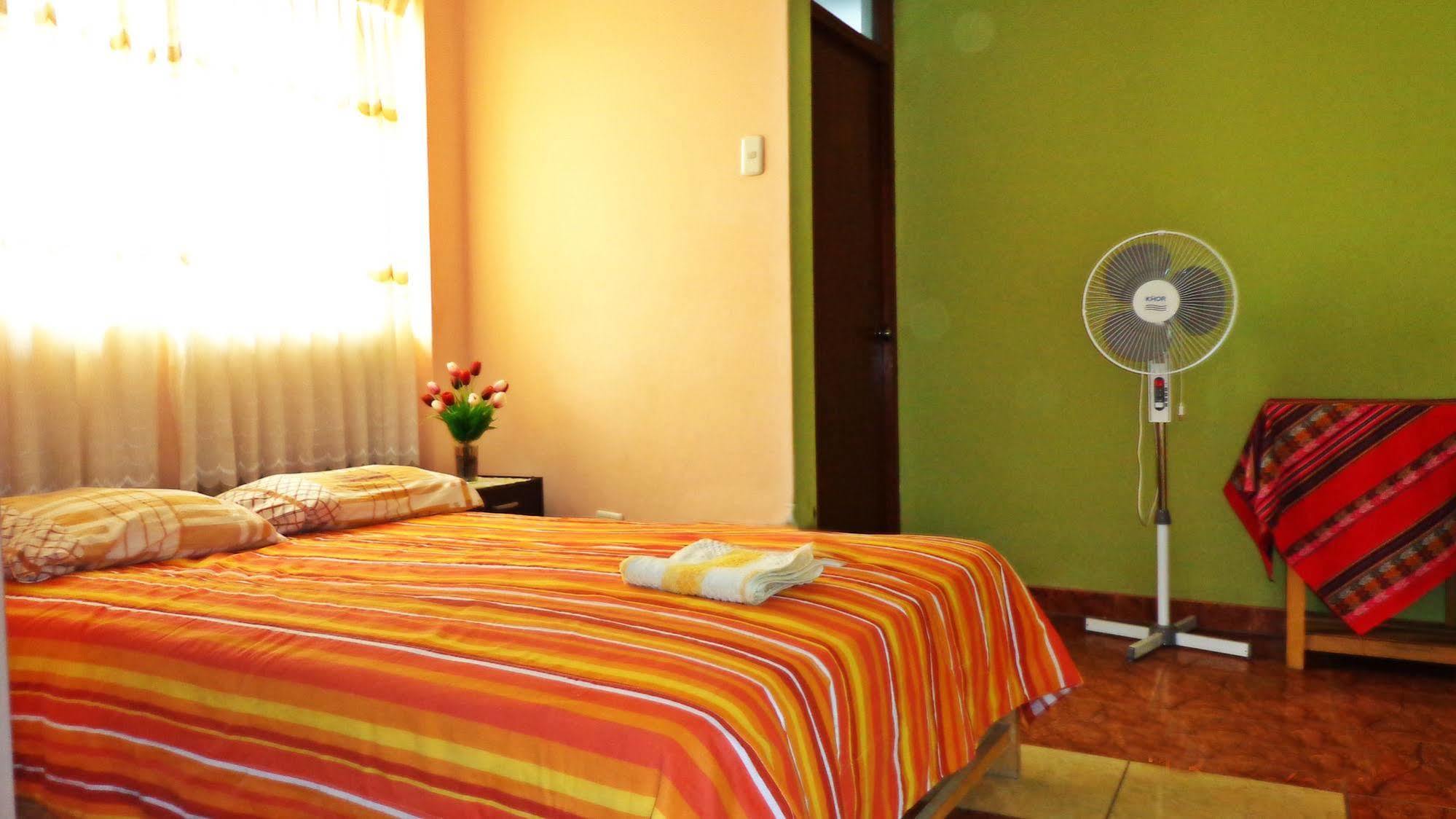 Hostal Geminis San Juan Bautista Kültér fotó