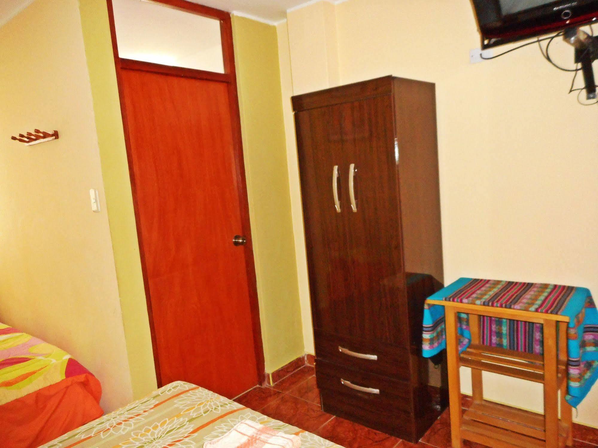 Hostal Geminis San Juan Bautista Kültér fotó