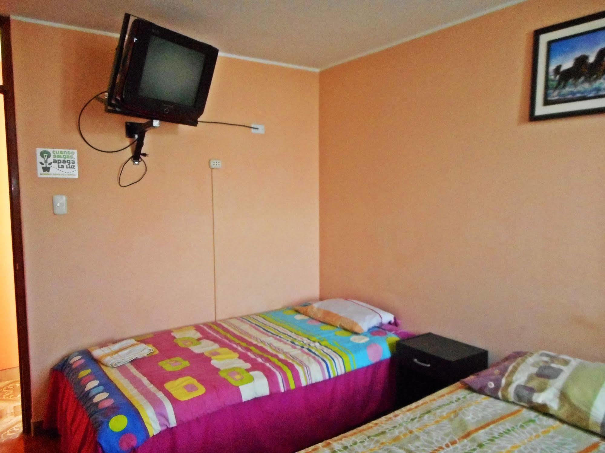 Hostal Geminis San Juan Bautista Kültér fotó