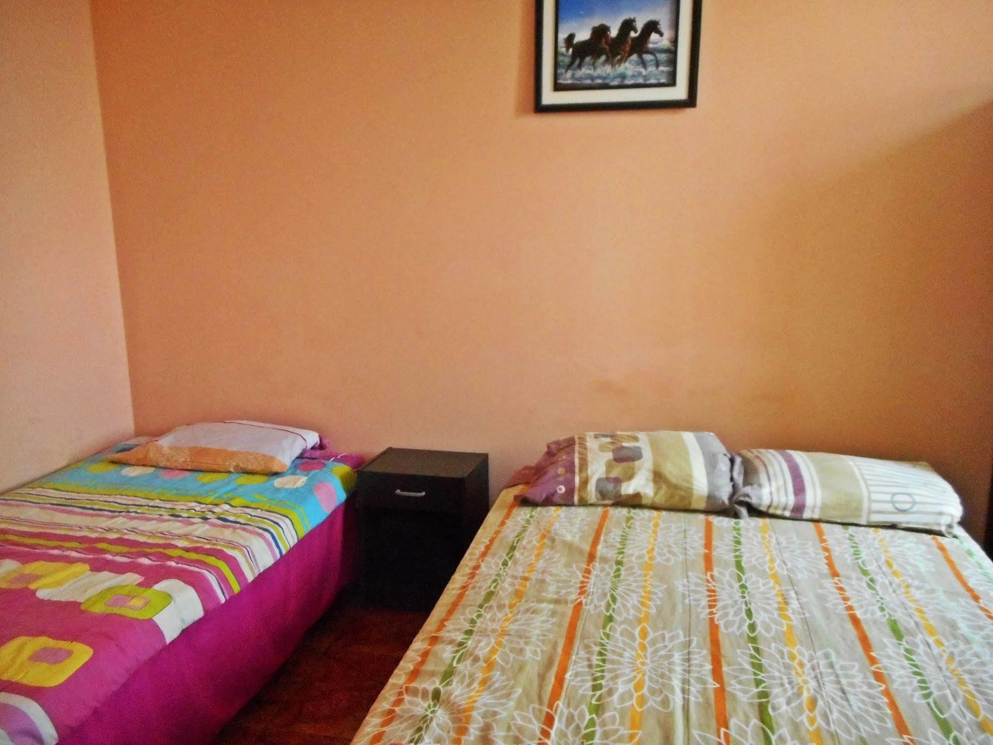Hostal Geminis San Juan Bautista Kültér fotó