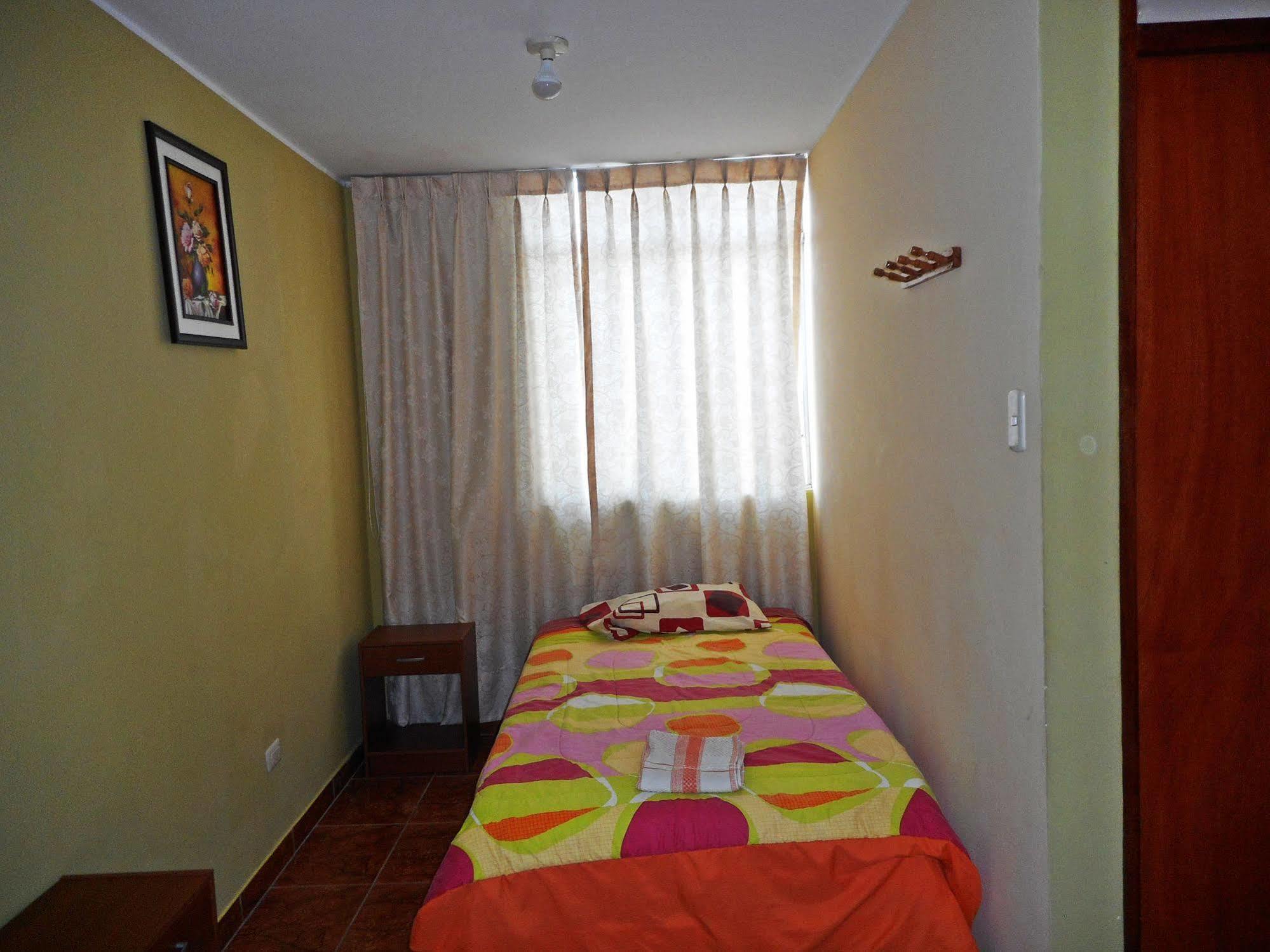Hostal Geminis San Juan Bautista Kültér fotó