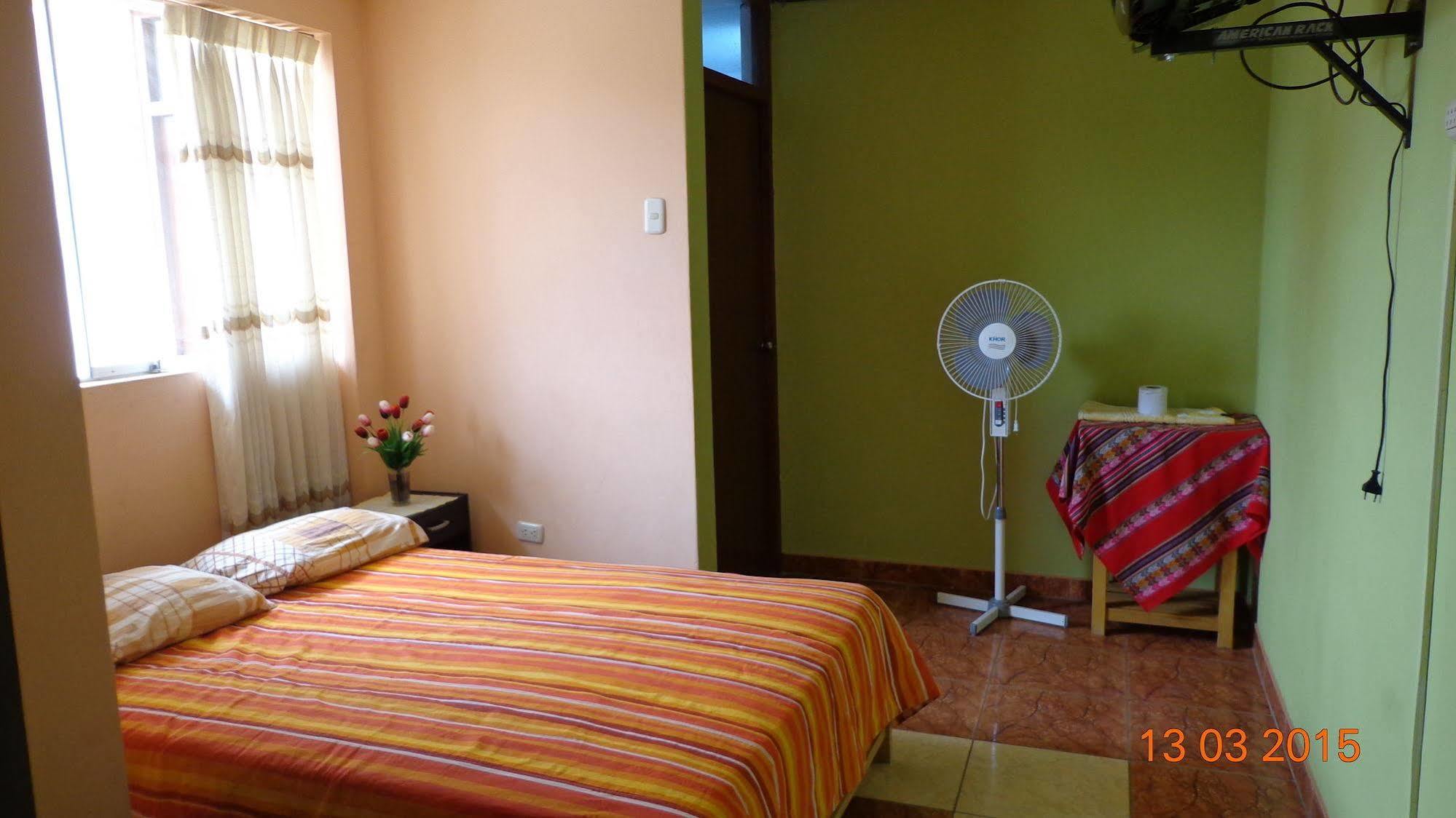 Hostal Geminis San Juan Bautista Kültér fotó